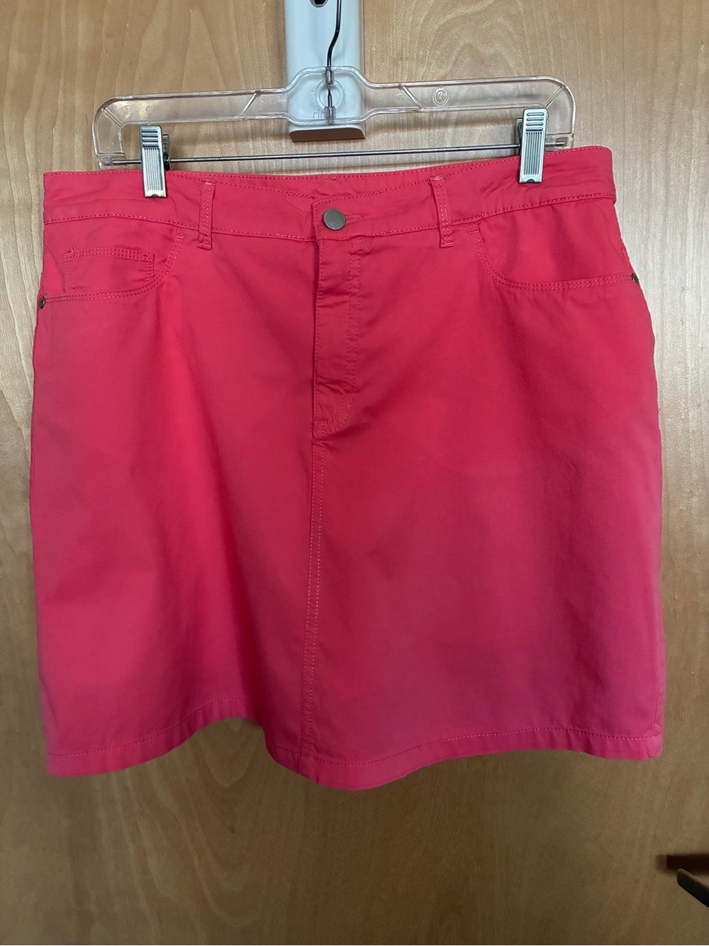 Croft and Barrow Classic fit skort Bright Pink. Size 12